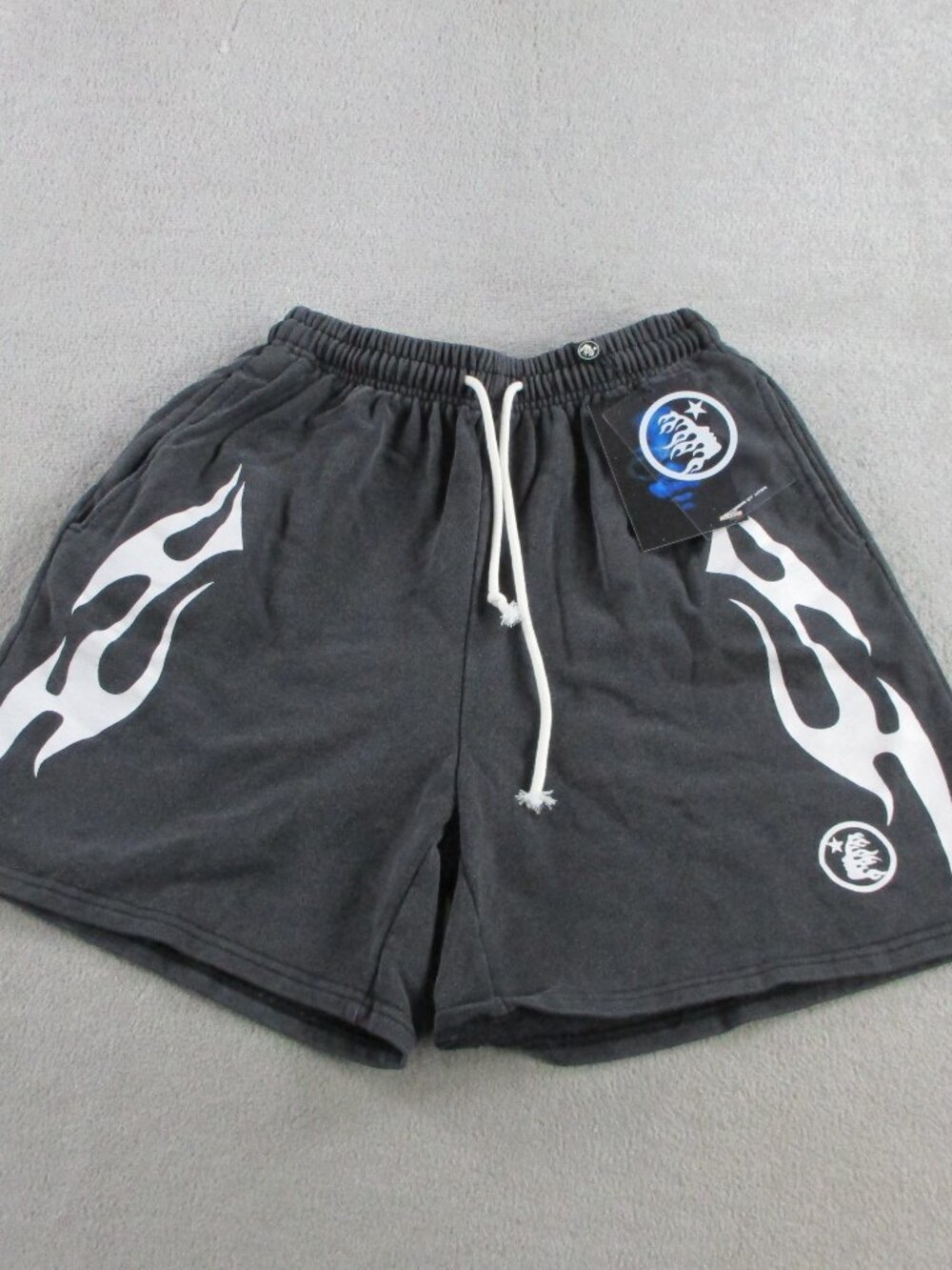 HELLSTAR Flame Shorts Mens Medium Gray White Sweat Drawstring Graphic Grunge NEW